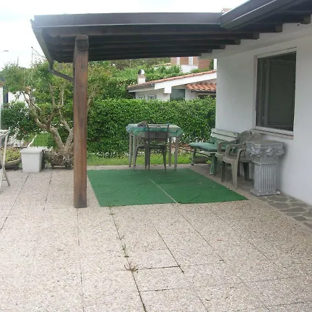 Love House *