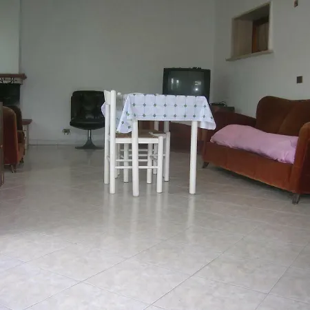 Love House * Ardea